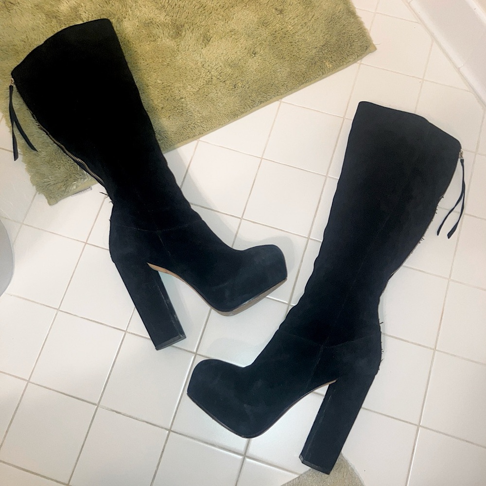 black knee high heeled boots